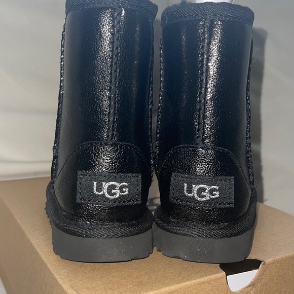 Ugg classic metallic sparkle black toddler size 7 - Picture 4 of 10